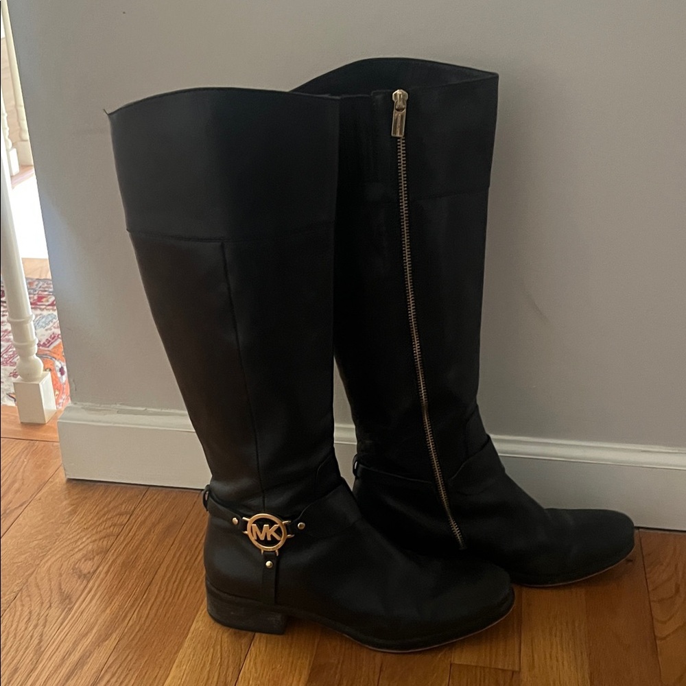 Michael Kors Black riding boots with Gold Accents